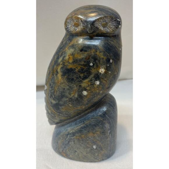 Large Native Chippewa Carved Stone Owl Sculpture By Chuck Poupart - Picture 2 of 15